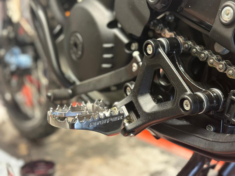 Pivot Pegz MK4 Royal Enfield Himalayan 450 2025-2026