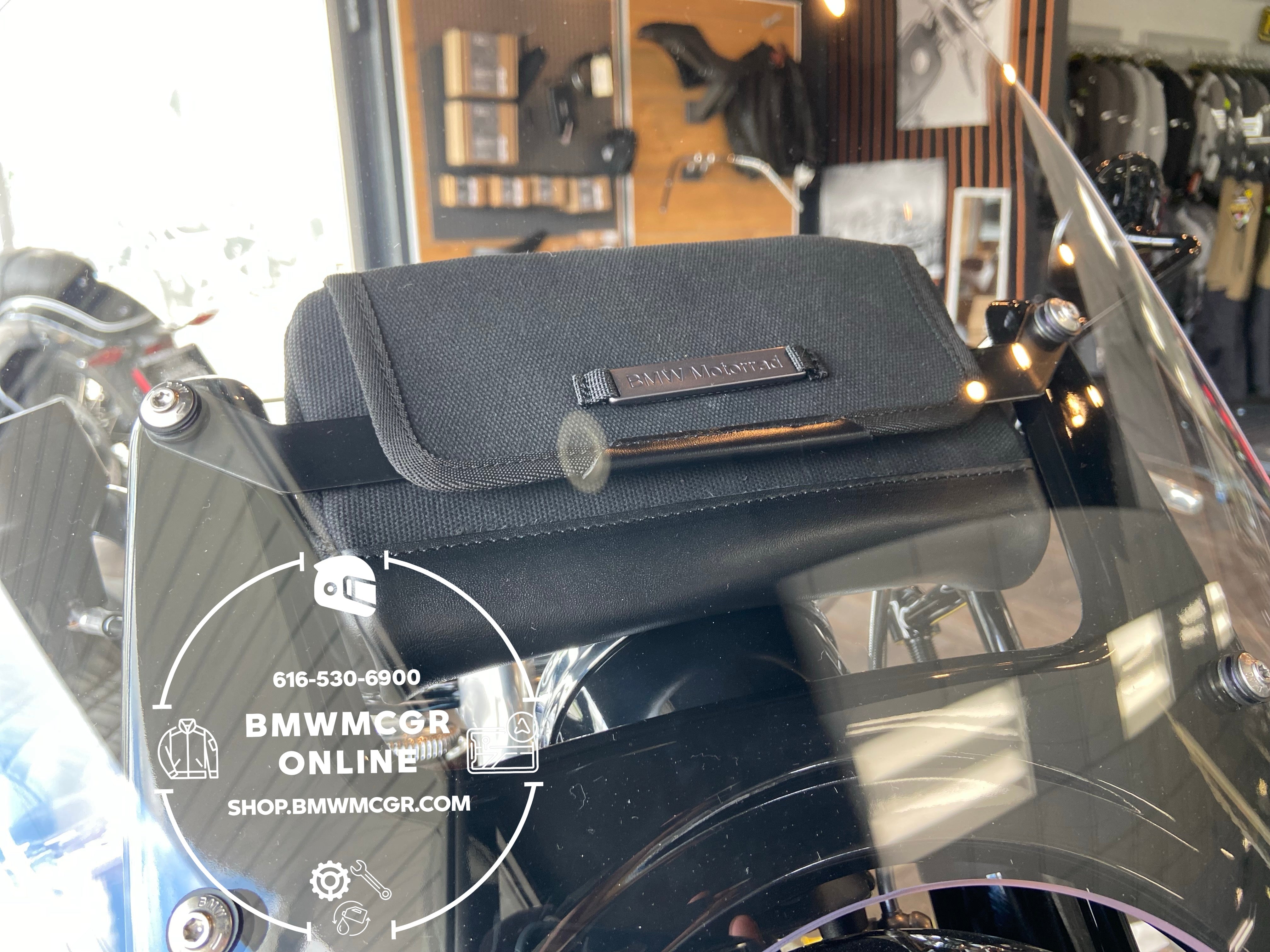 BMW WINDSHIELD BAG FITS 2021-2025 BMW R18 CLASSIC Closeout – BMW