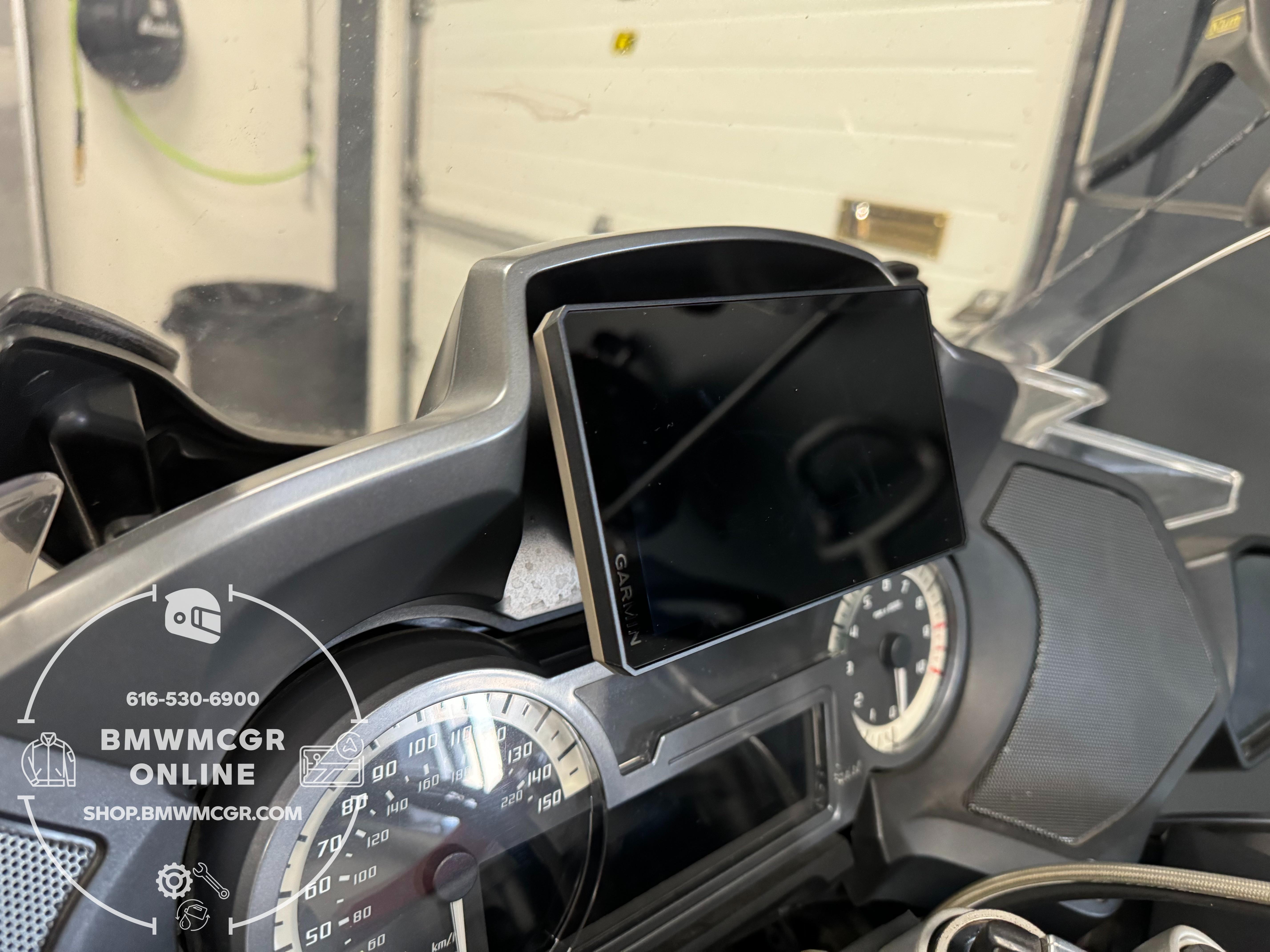 Wunderlich Navigation Adapter for Garmin and TomTom devices with