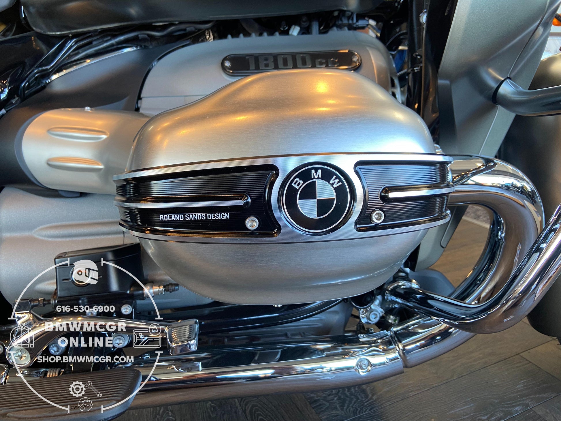 BMW R18 Billet Valve Cover Trim Strip – BMW Motorcycles of Grand Rapids
