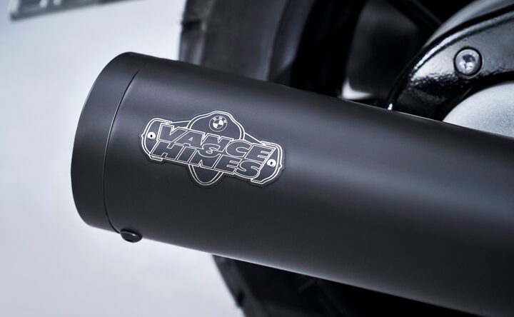 BMW R18 STANDARD VANCE AND HINES MUFFLERS – BMW Motorcycles of