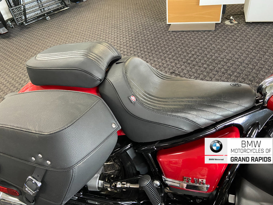 BMW DAY RIDER SEAT BLACK FITS 2021-2024 BMW R18 and R18 CLASSIC R18 ROCTANE